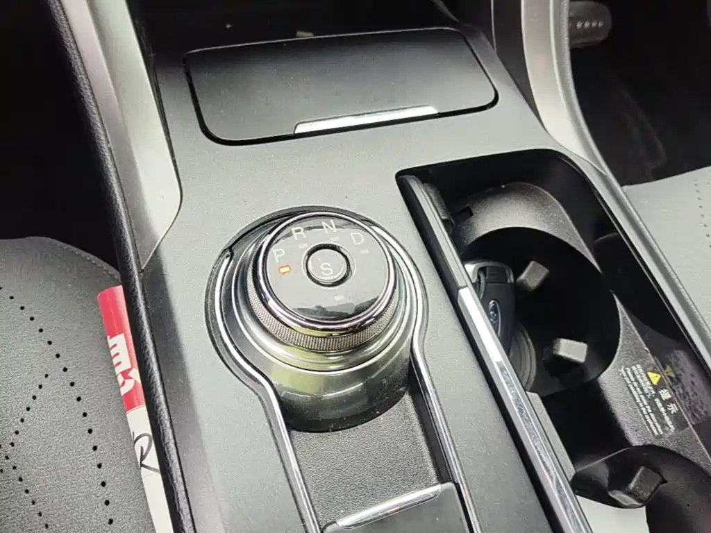 Ford Mondeo — миниатюра 14
