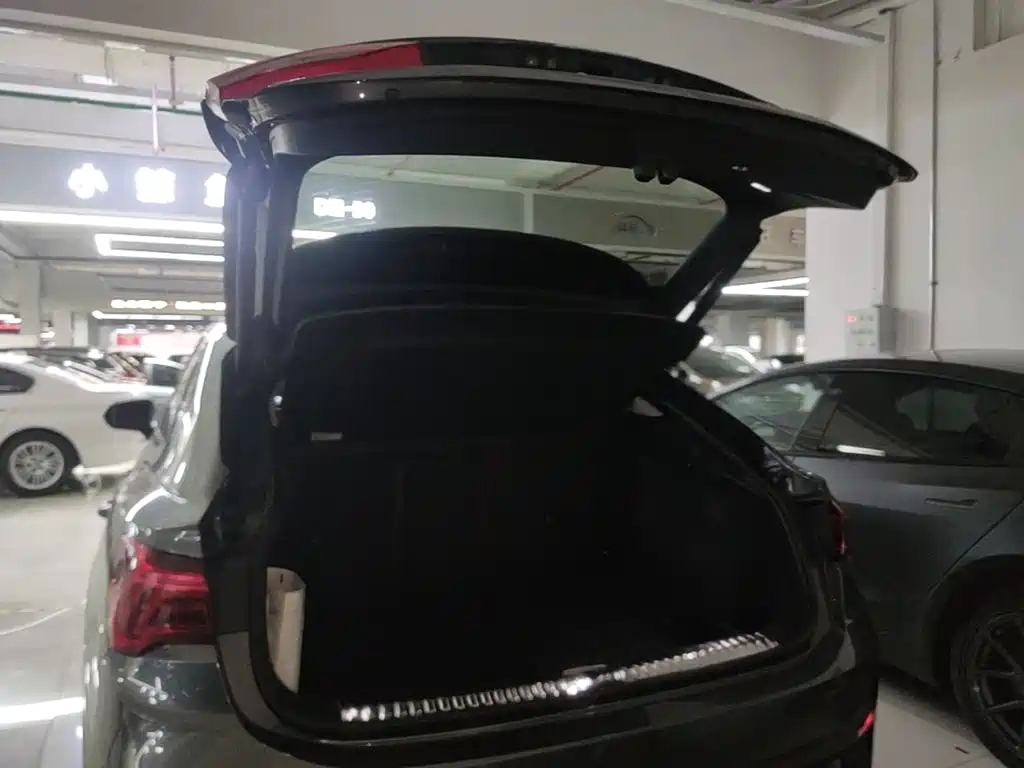 Audi Q3 Sportback — миниатюра 19