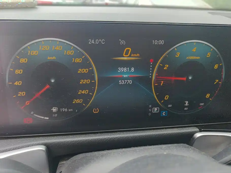 Mercedes-Benz GLB — миниатюра 14
