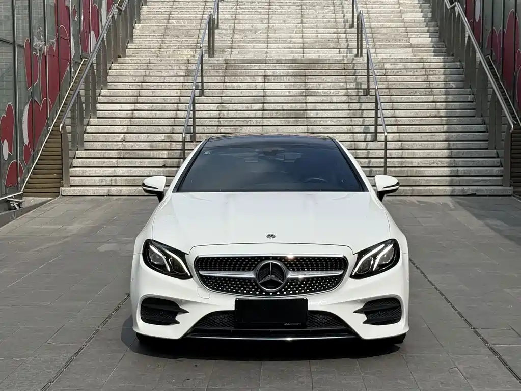 Mercedes-Benz E-Class (Import) — миниатюра 2