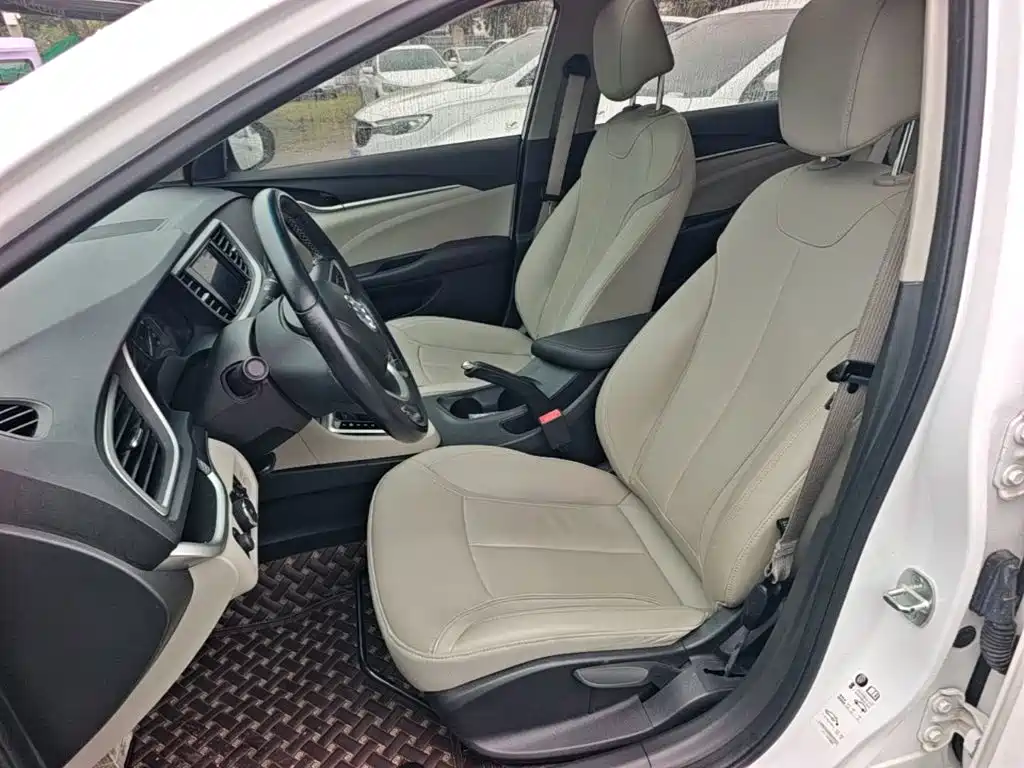Buick Excelle — миниатюра 15