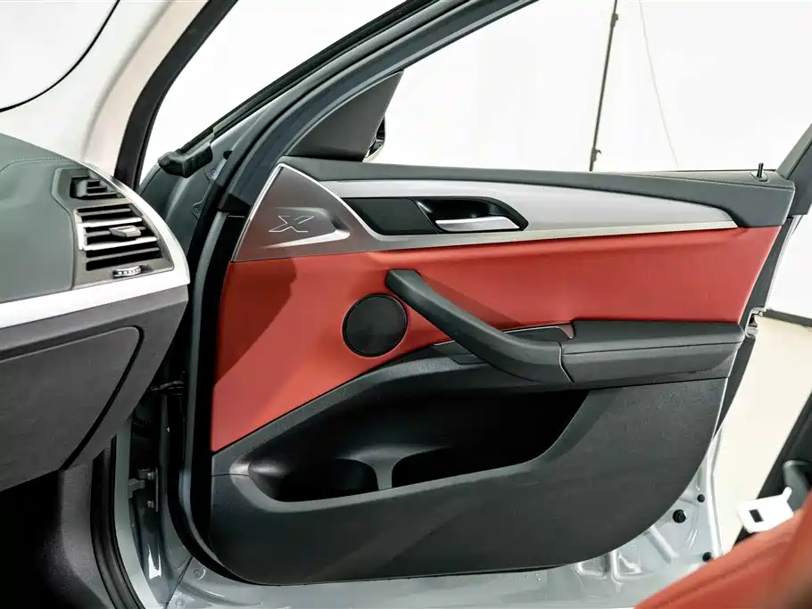 BMW X4 — миниатюра 15
