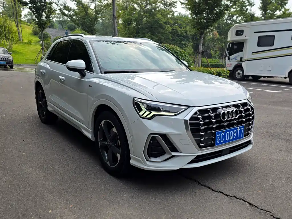 Audi Q3 — миниатюра 2