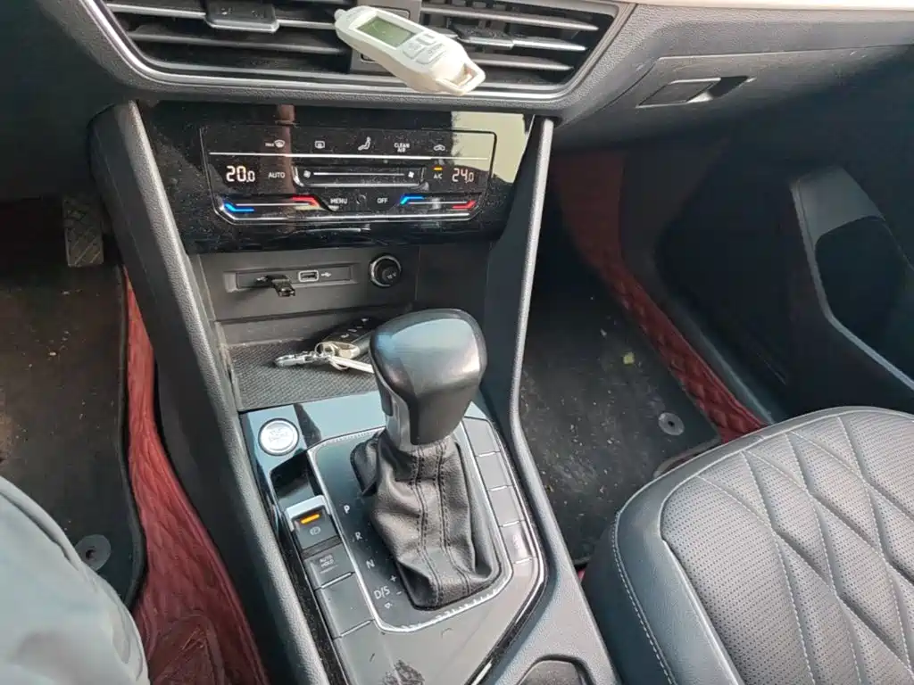 Volkswagen Tiguan L — миниатюра 14