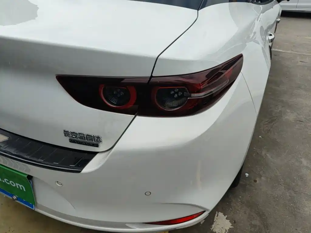Mazda 3 Axela — миниатюра 8