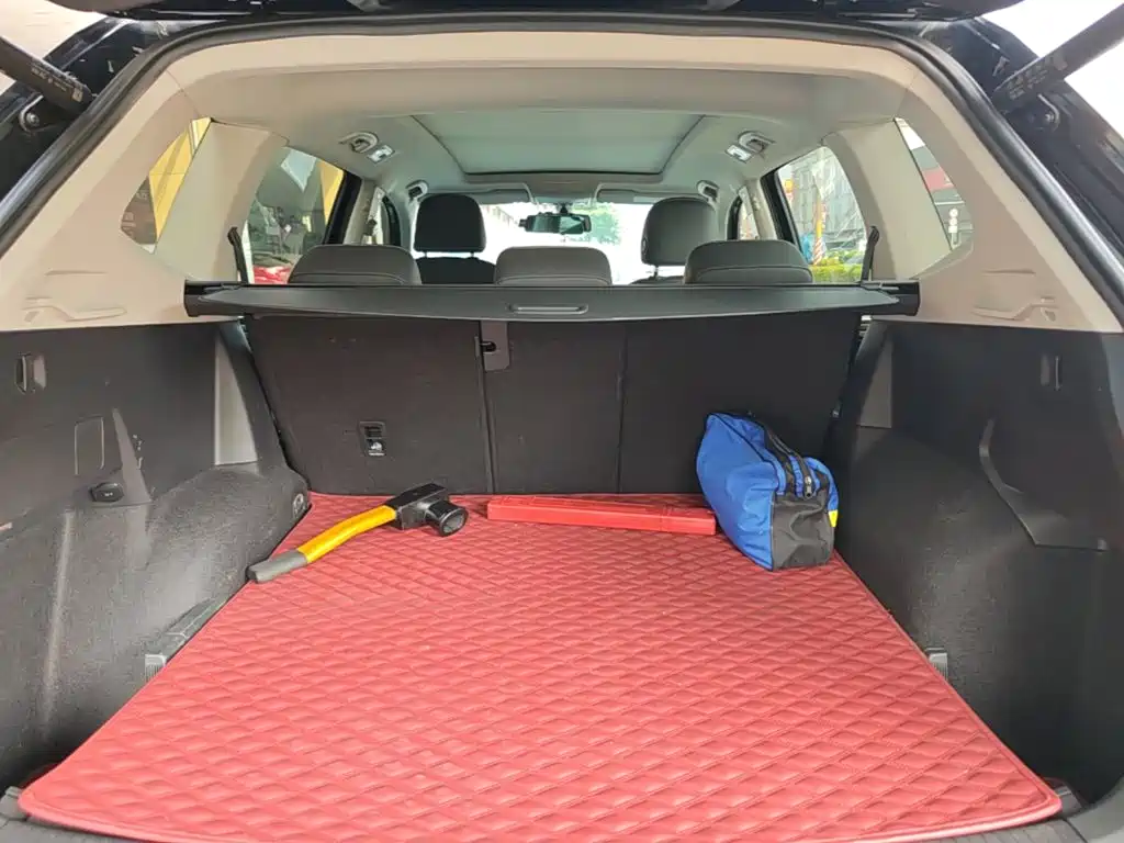 Volkswagen Tiguan L — миниатюра 19