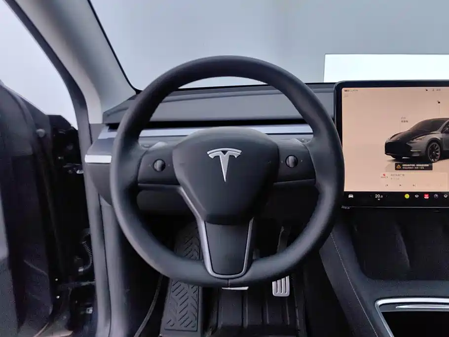 Tesla Model Y — фотографии объявления, Фото 15