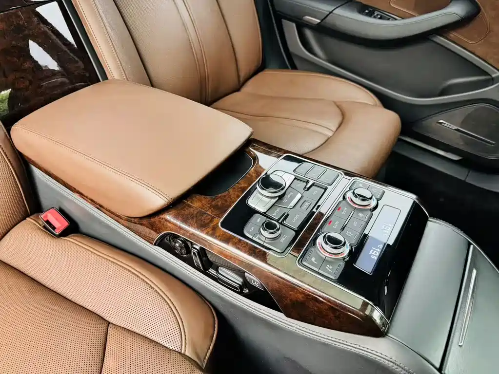Audi A8 — миниатюра 14