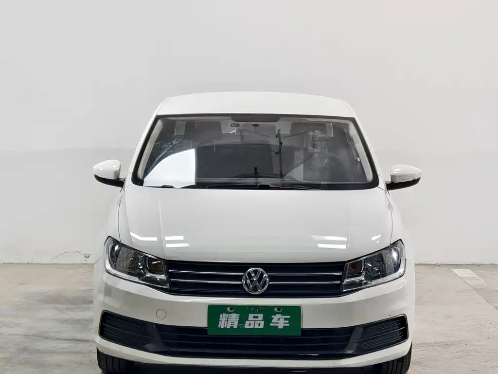 Volkswagen Santana — миниатюра 2