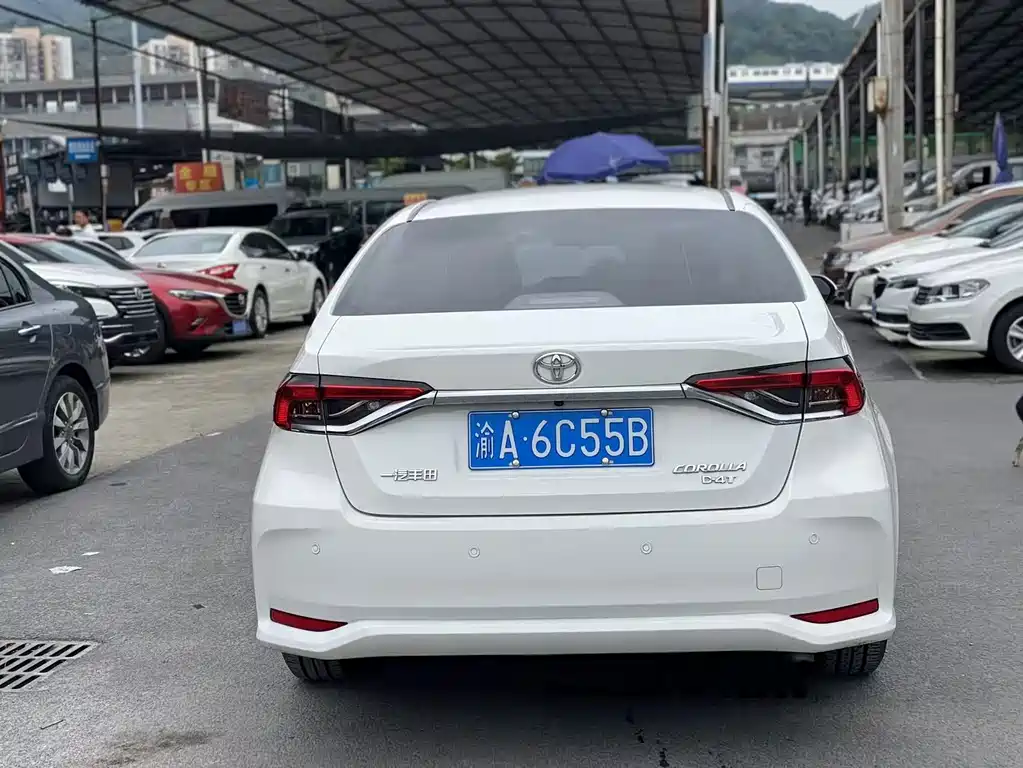 Toyota Corolla — миниатюра 6