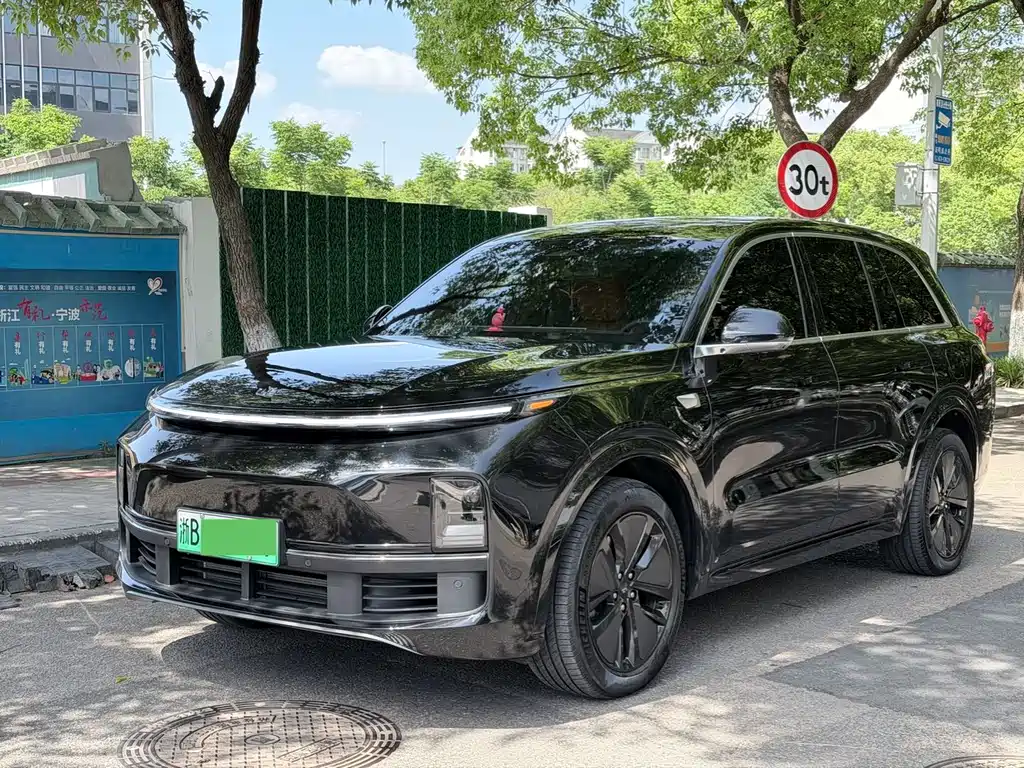 Li Auto Li L8 2024