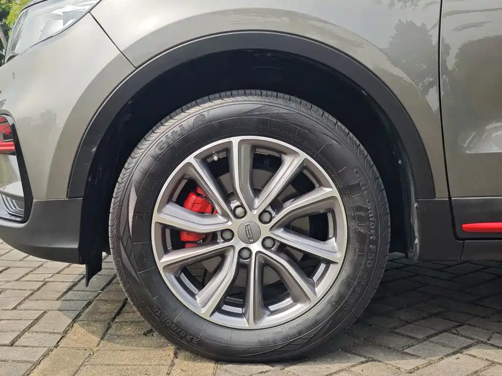 Geely Boyue — миниатюра 10