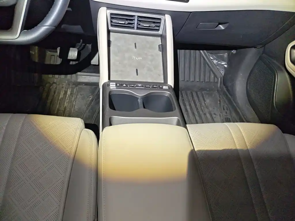 BYD Yuan UP — миниатюра 14