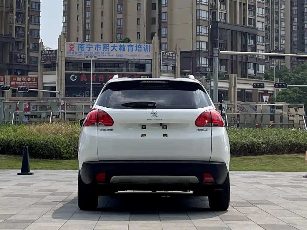 Peugeot 2008 — миниатюра 6
