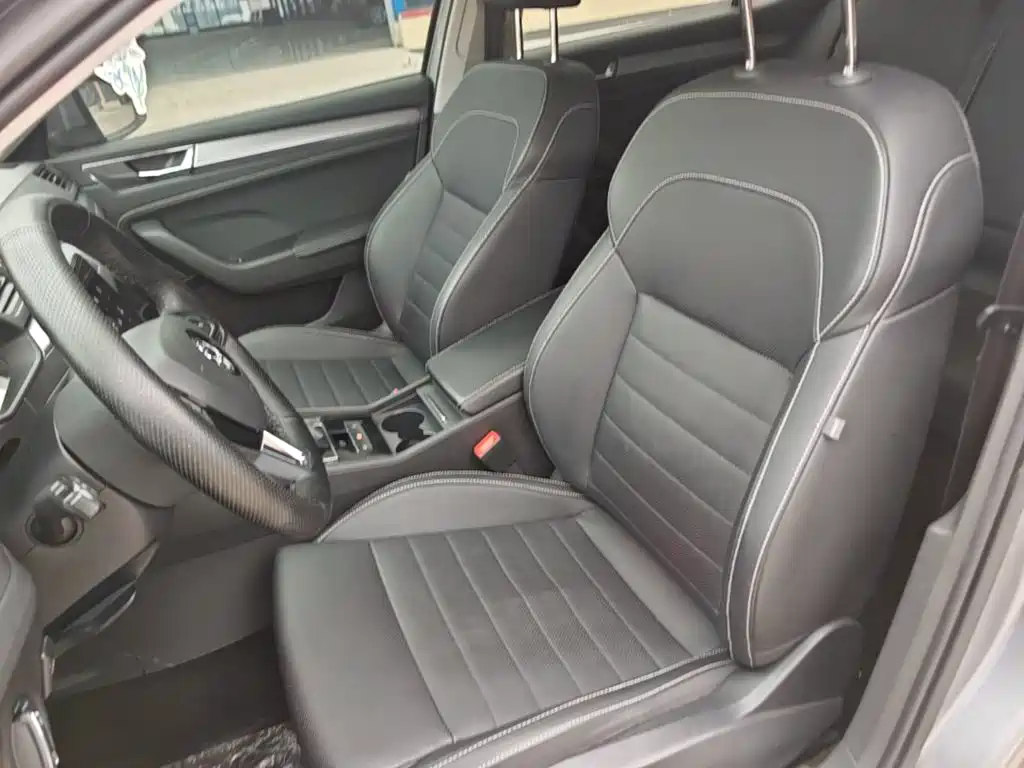 Skoda Superb — миниатюра 15