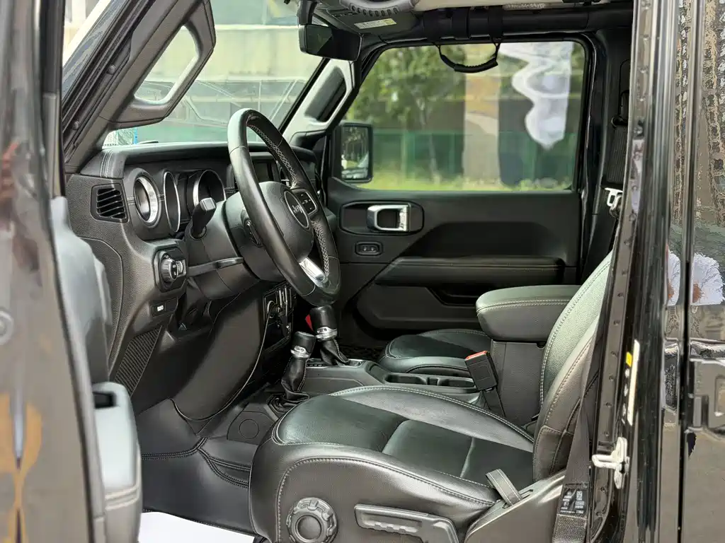 Jeep Gladiator — миниатюра 6