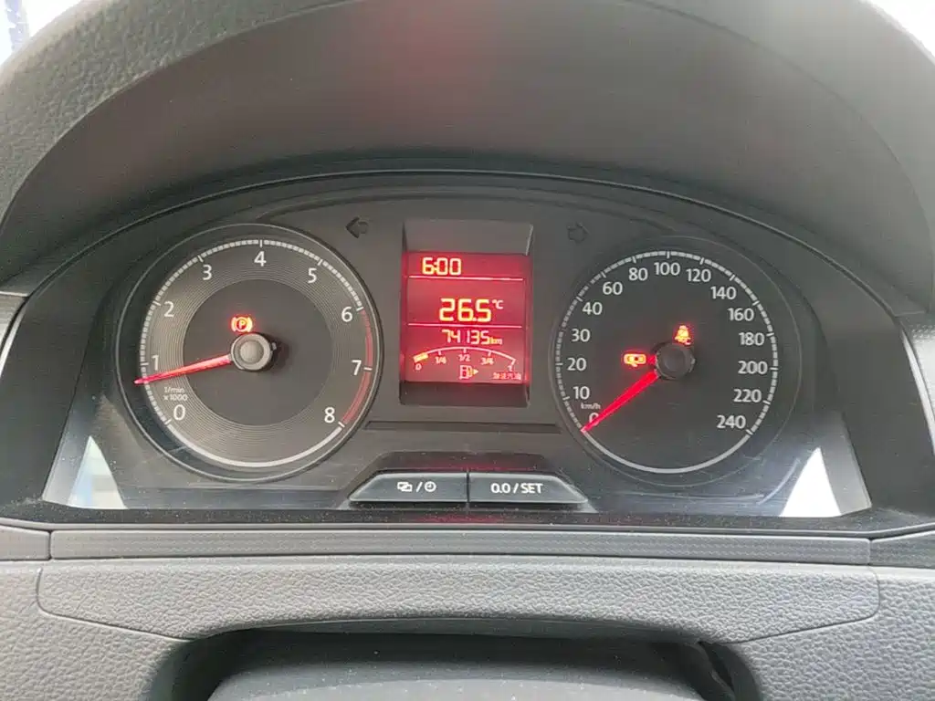 Volkswagen Santana — миниатюра 12