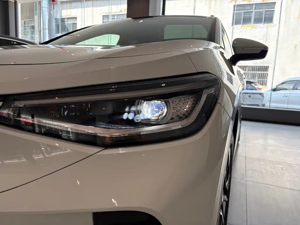 Volkswagen ID.4 Crozz — миниатюра 23