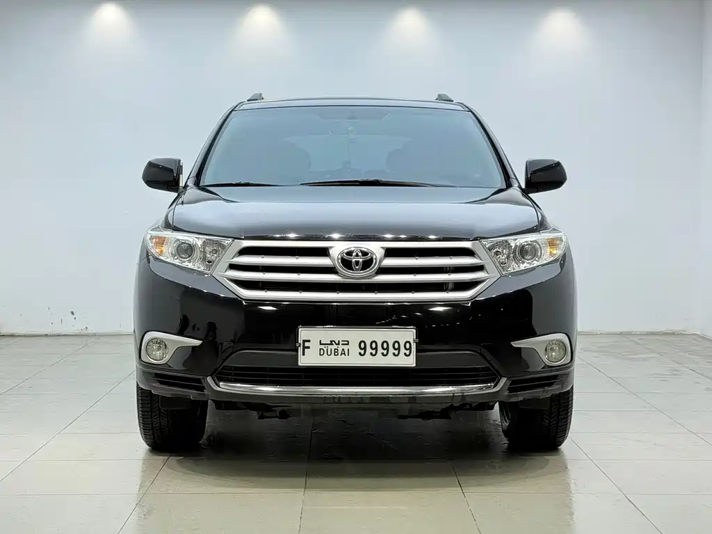 Toyota Highlander 2013 2.7L 5 мест