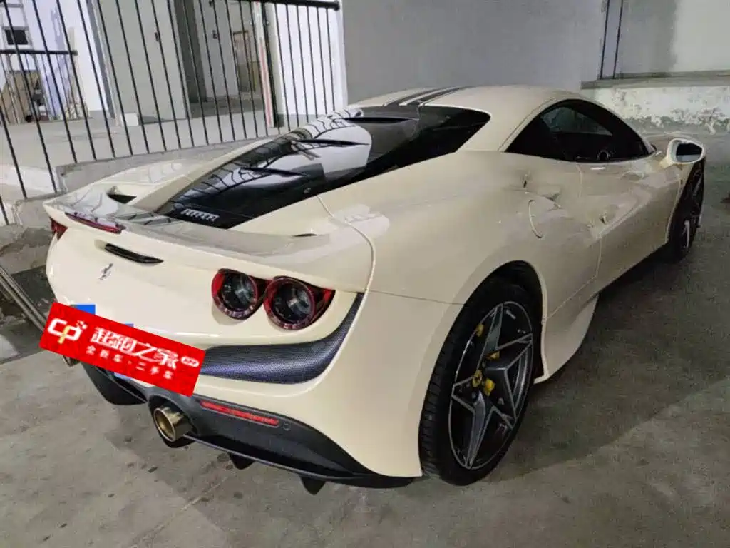 Ferrari F8 2019 Tributo 3.9T V8