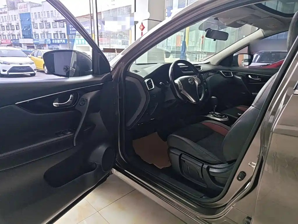 Nissan Qashqai — миниатюра 16