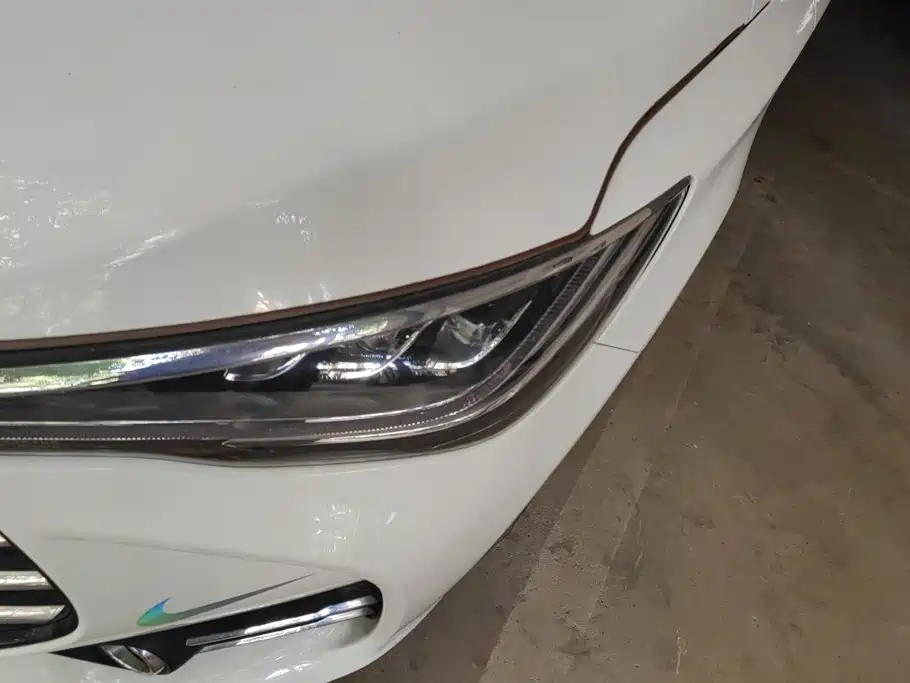 BYD MAX — миниатюра 5