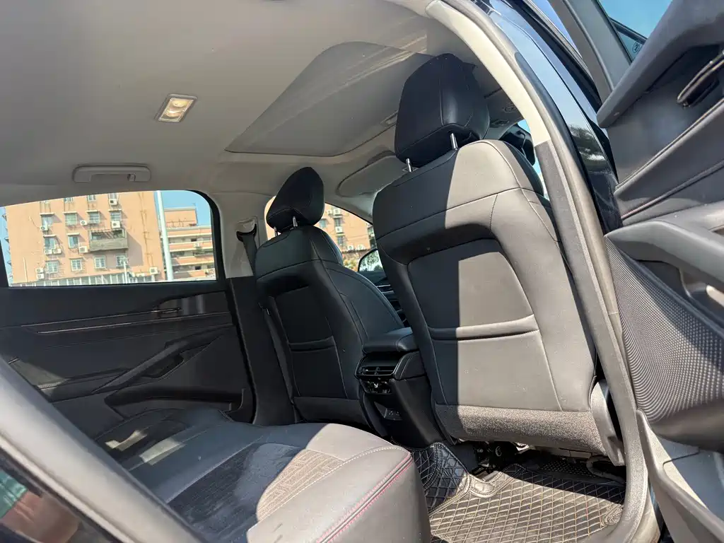 Ford Mondeo — миниатюра 14