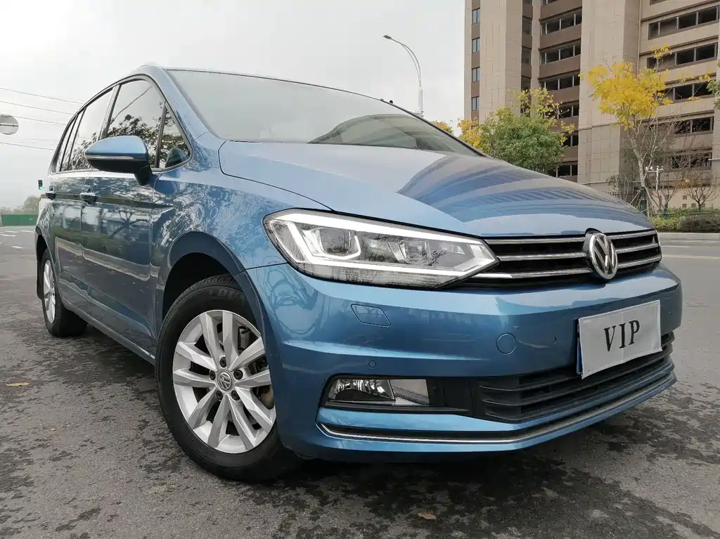 Volkswagen Touran — миниатюра 3