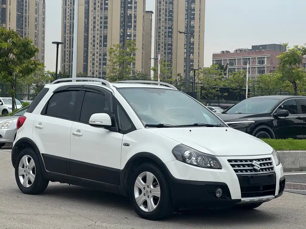 Suzuki SX4 — миниатюра 7