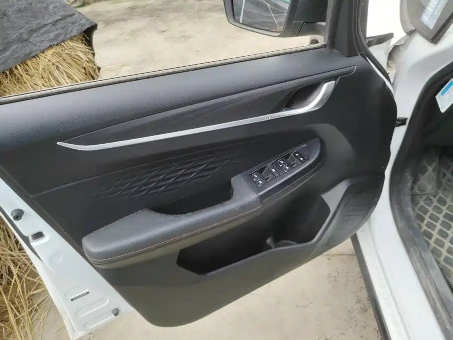 Geely Vision X3 — миниатюра 7