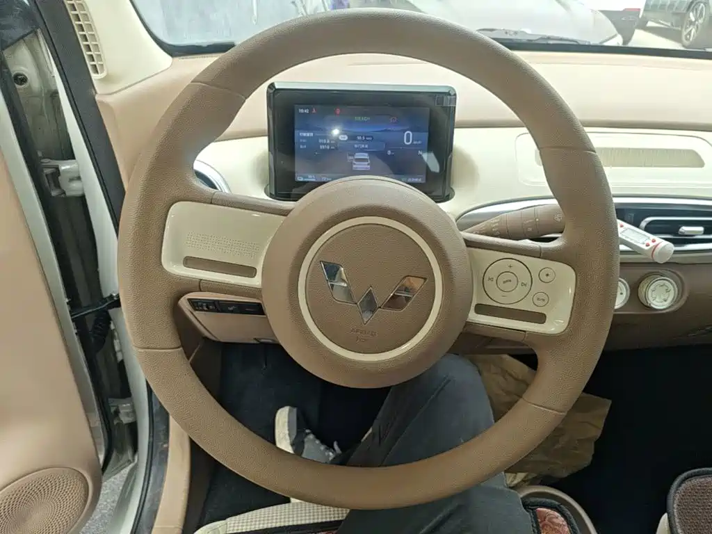Wuling MINIEV — миниатюра 11