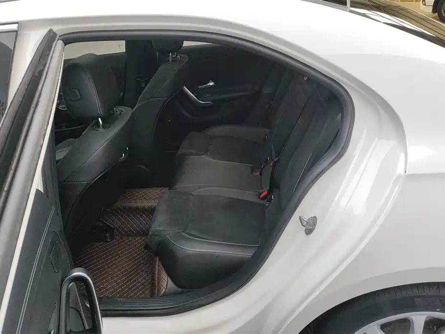 MERCEDES-BENZ A CLASS