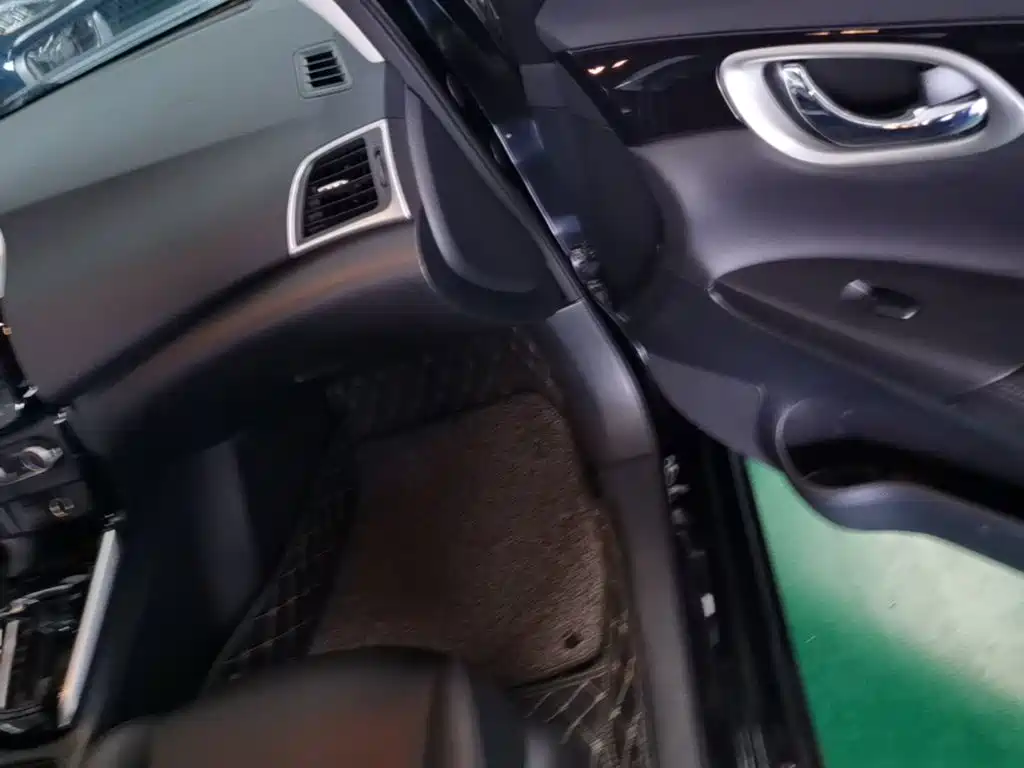 Nissan Sylphy — миниатюра 9