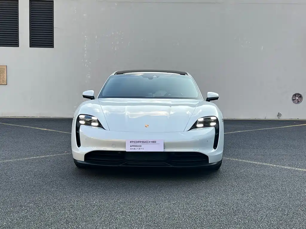 Porsche Taycan — миниатюра 2