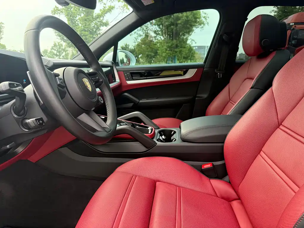 Porsche Cayenne — миниатюра 4