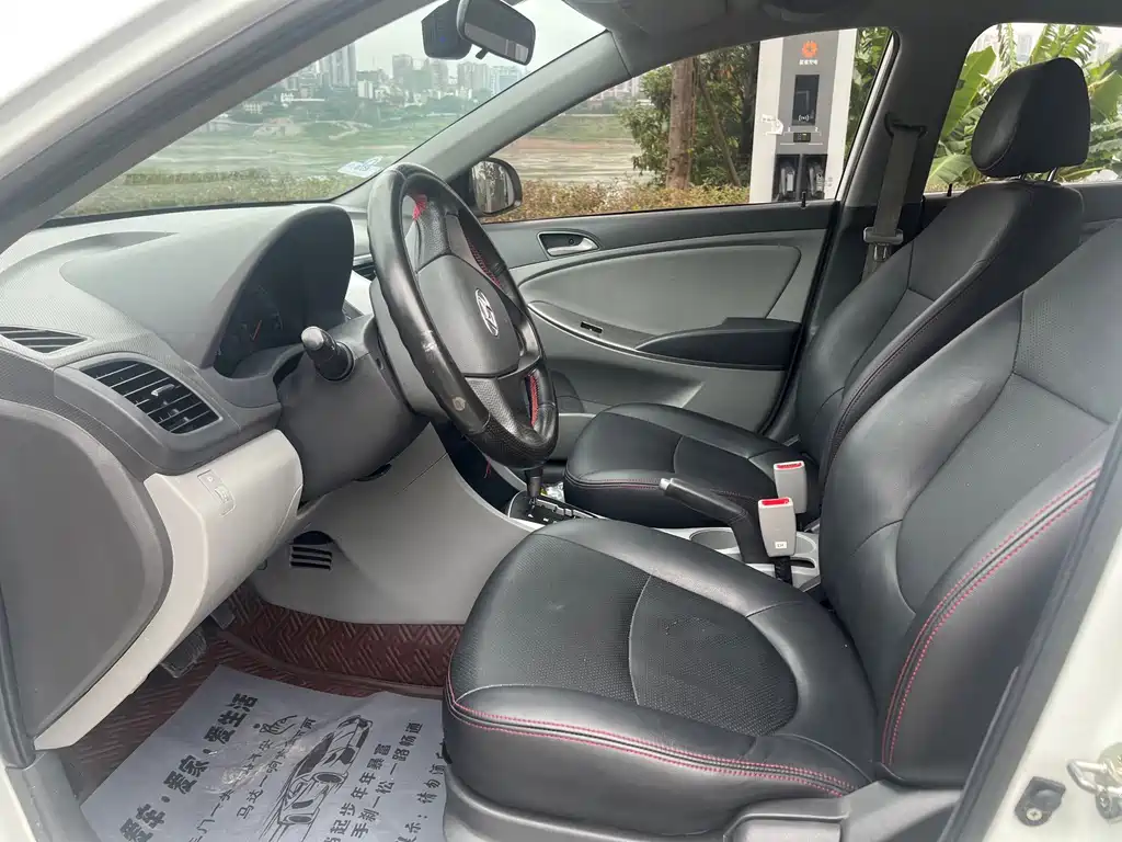 Hyundai Verna — миниатюра 7