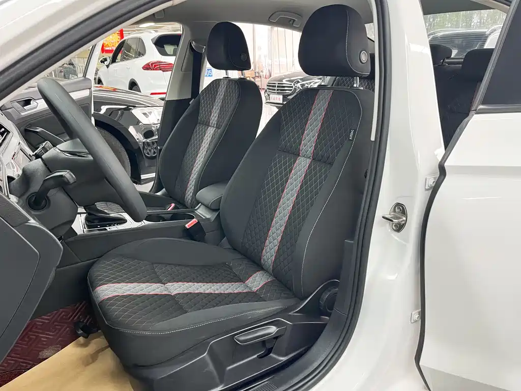 Volkswagen Lamando — миниатюра 17