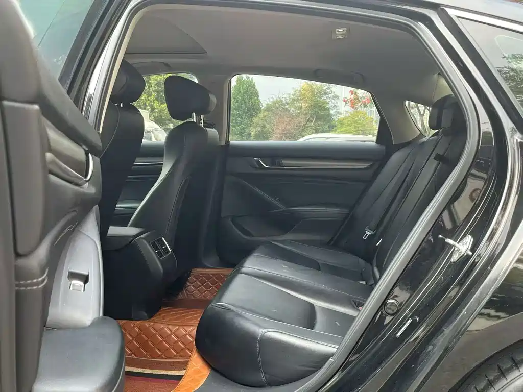Honda Accord — миниатюра 5