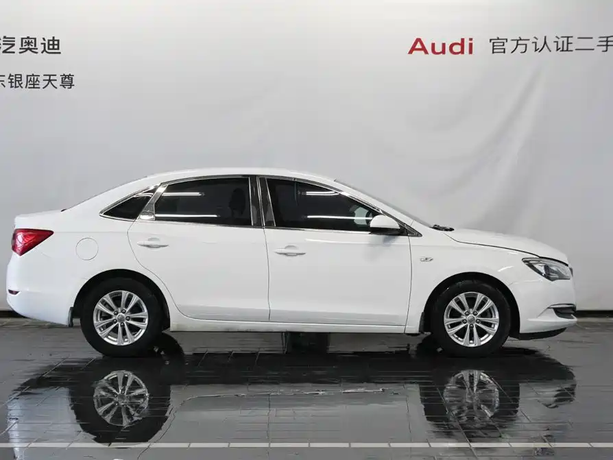 Buick Excelle — миниатюра 4