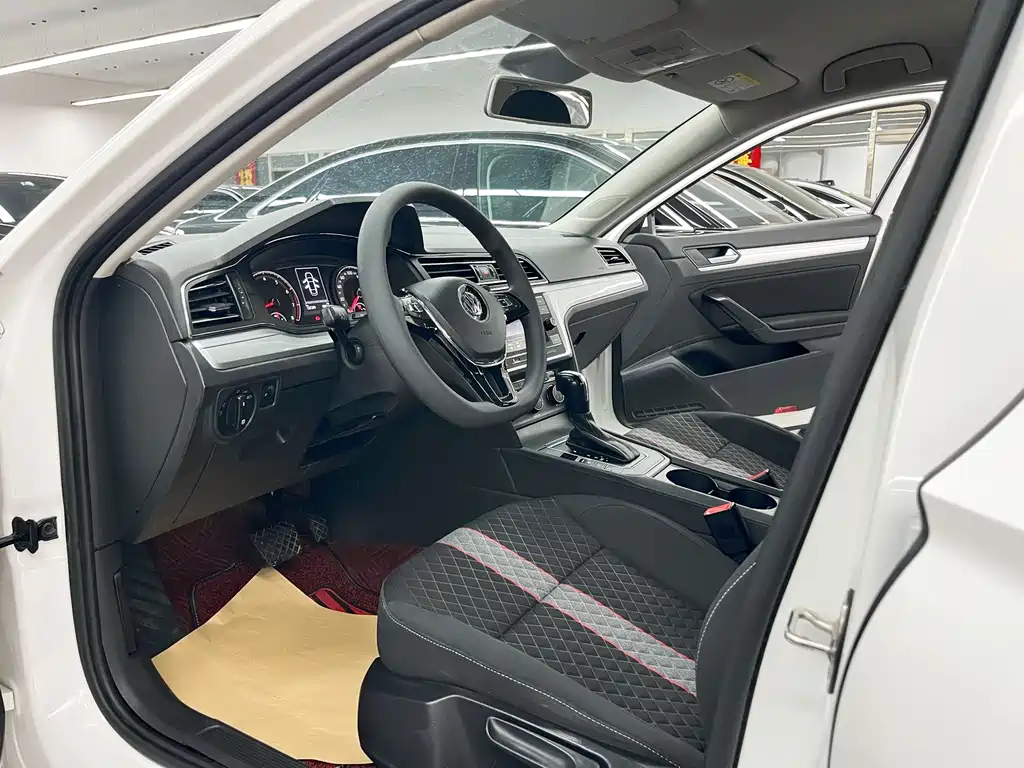 Volkswagen Lamando — миниатюра 7
