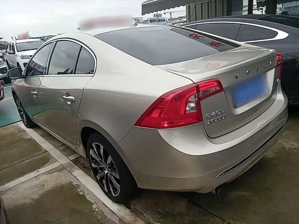 Volvo S60 — миниатюра 5