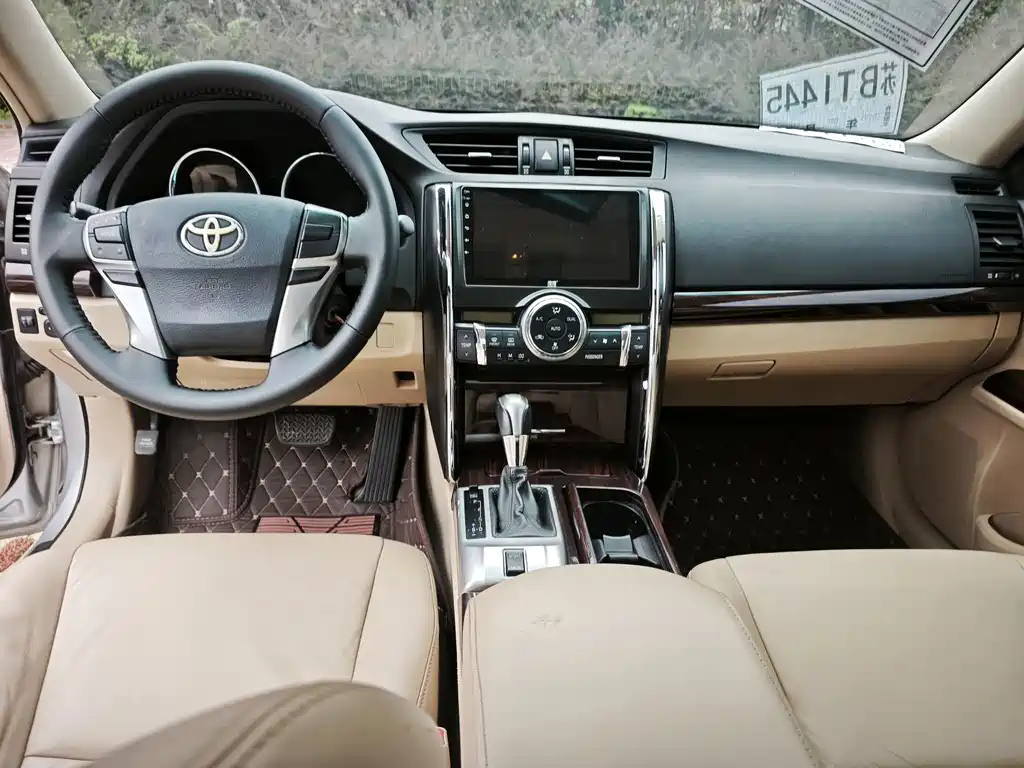 Toyota Reiz — миниатюра 6