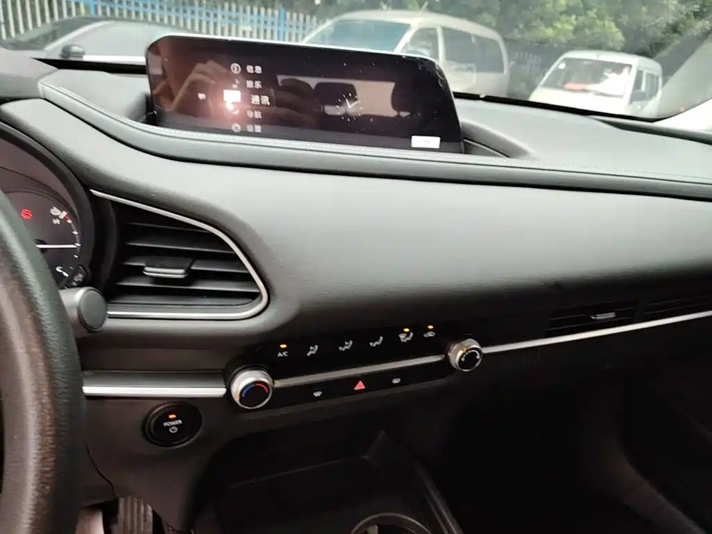 Mazda CX-30 EV — миниатюра 13