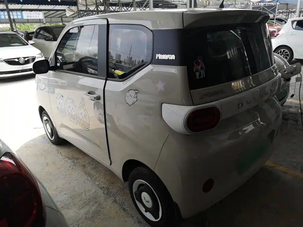 Wuling MINIEV — миниатюра 5