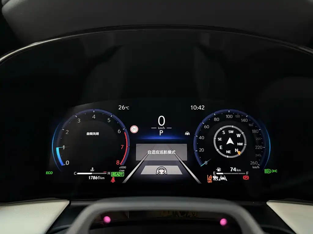 Lexus LM — миниатюра 9