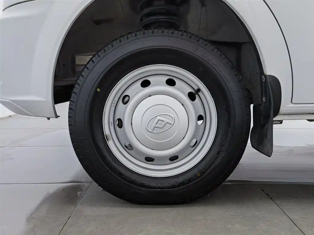 SAIC MAXUS XINTU V80