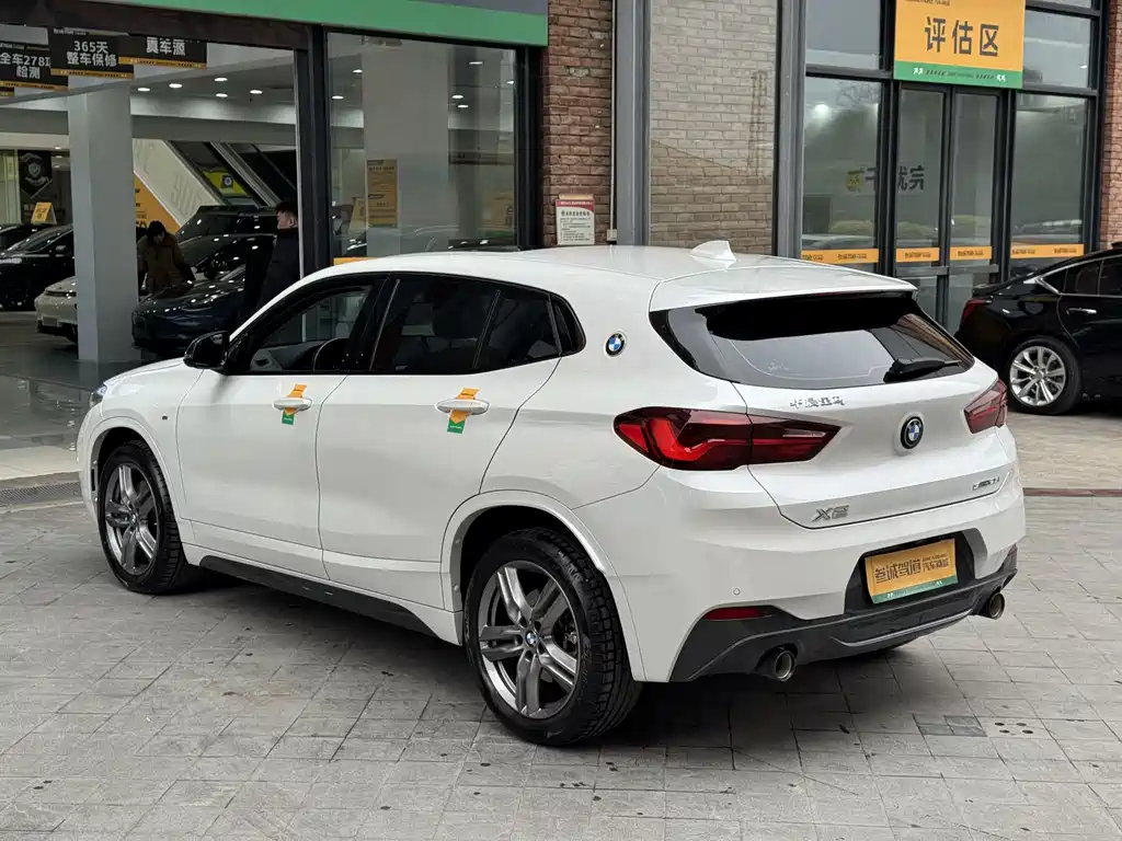BMW X2