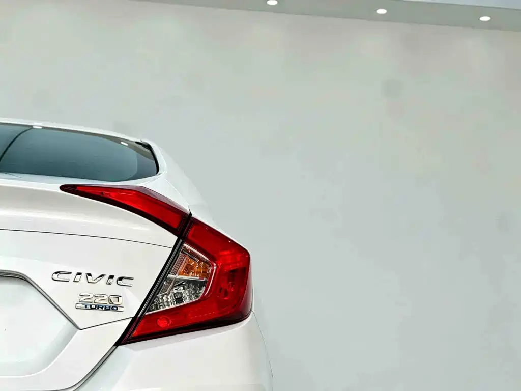 Honda Civic — миниатюра 11