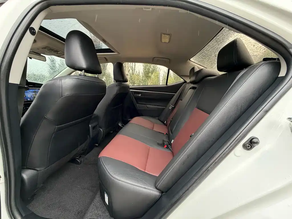 Toyota Corolla — миниатюра 5
