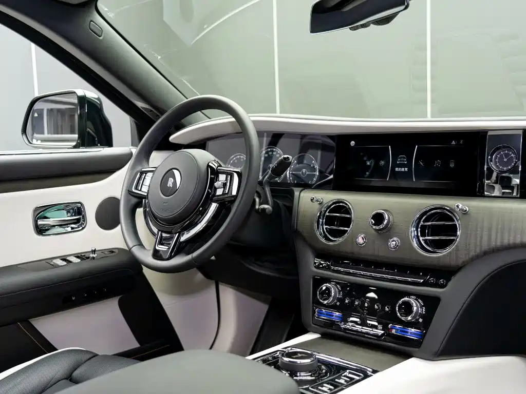 Rolls-Royce Ghost — миниатюра 20